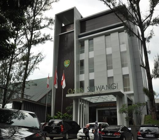 Oasis Siliwangi Hotel & Waterpark