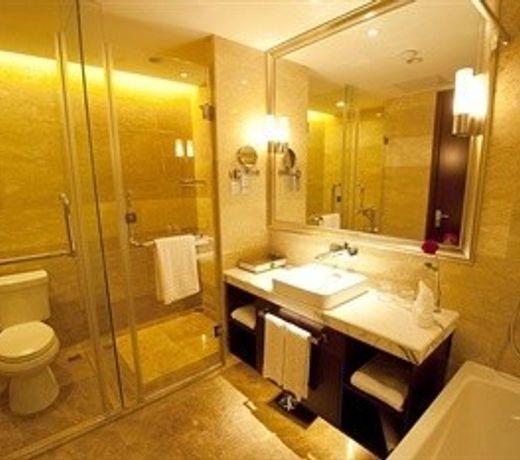 Piaget Hotel