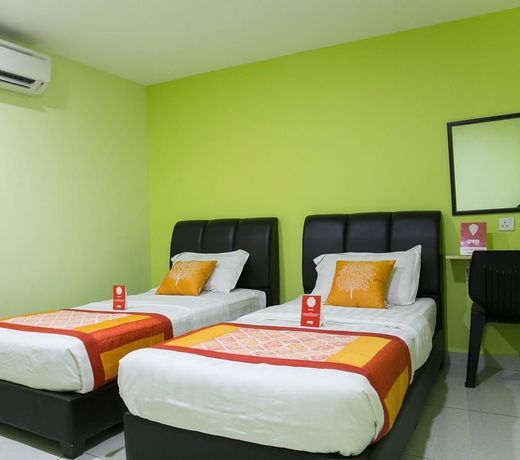 Hotel Sri Sutra - PJ Jalan 227