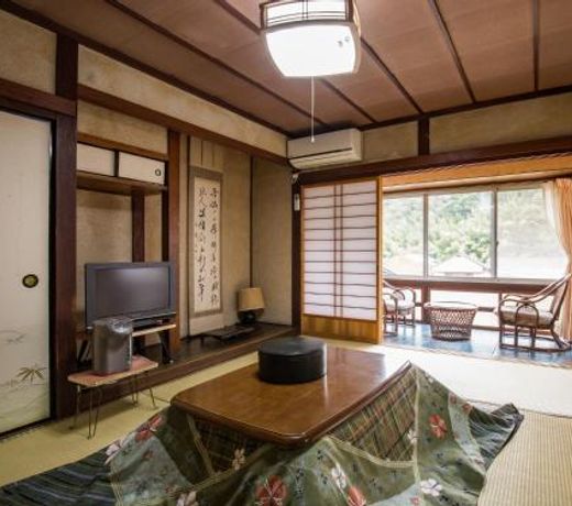 Izumiya Ryokan