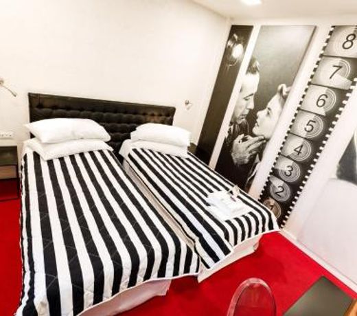 Lol et Lola Hotel