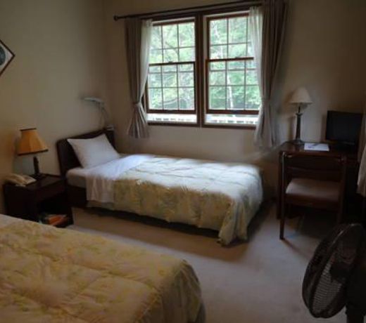 FOREST INN CARACOL