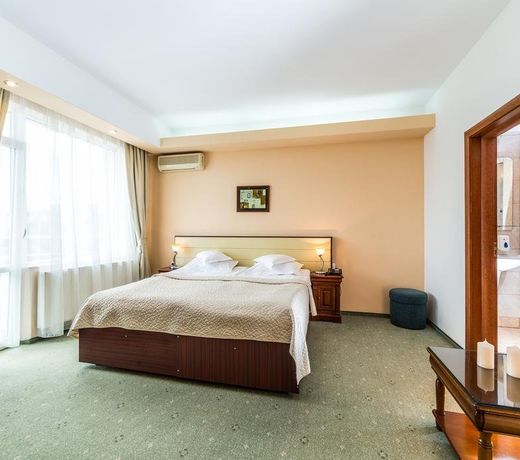 HOTEL OPAL