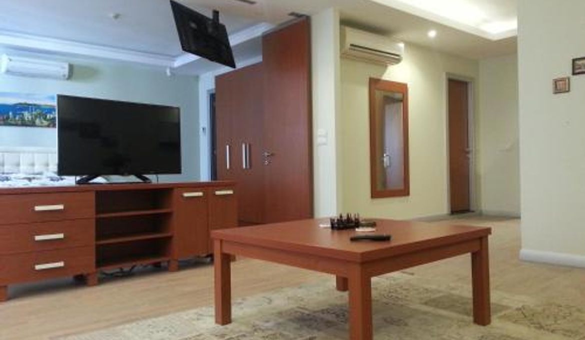 Honey House Apartment