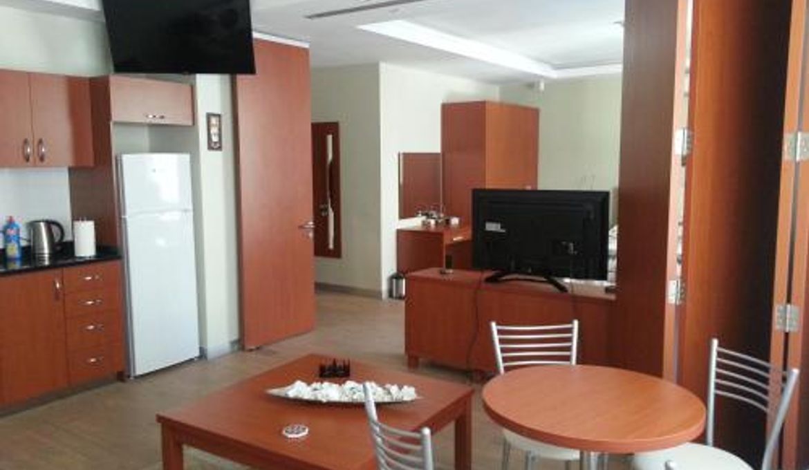 Honey House Apartment