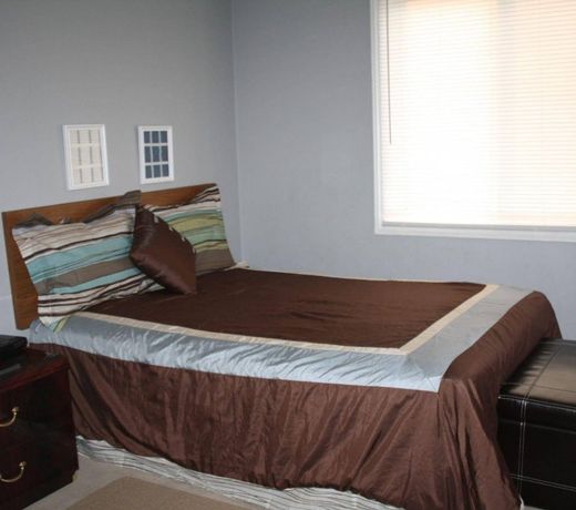 DOWNTOWN WHITBY FURNISHED HOMES