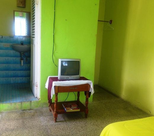 Green World Hotel