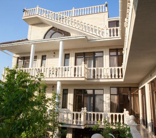 Guest House De Lux