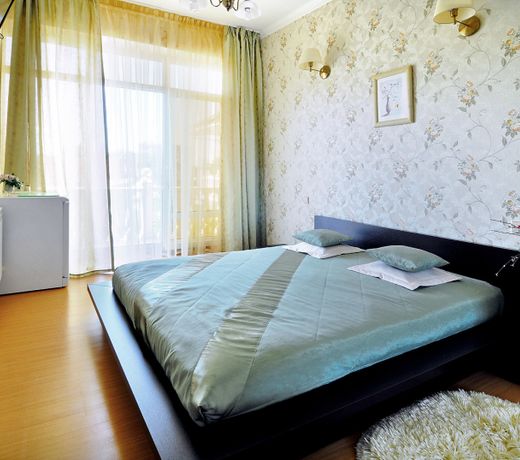 Guest House De Lux