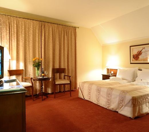 Hotel Garden Club