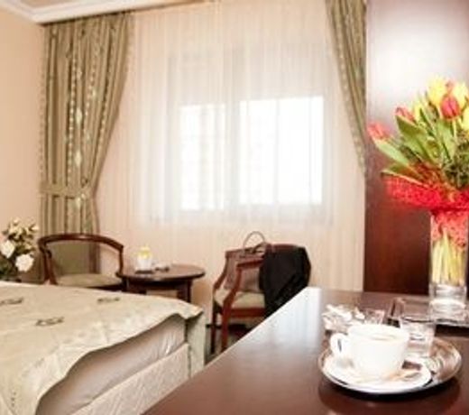 Hotel Rapsodia City Center