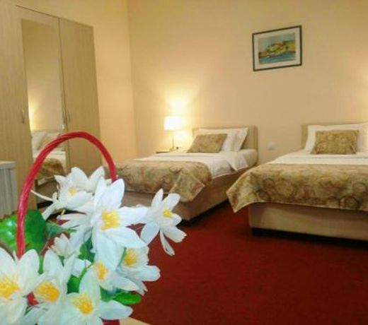 Hotel N