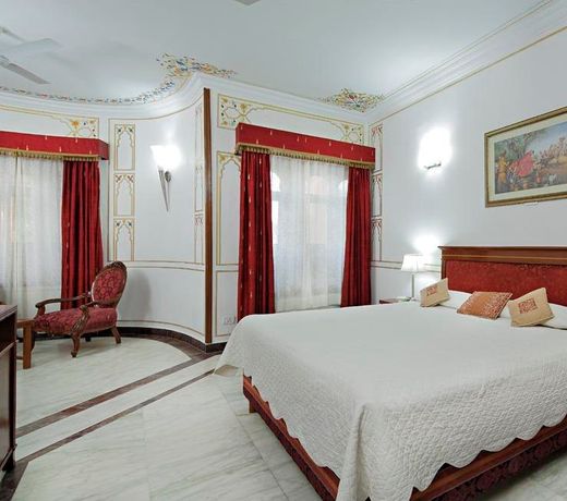 Hotel Rang Mahal