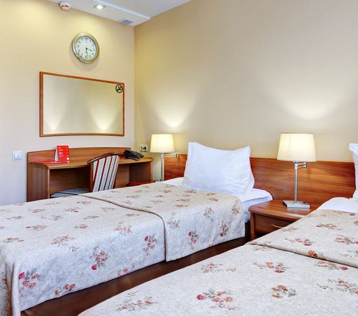Yuzhny Hotel