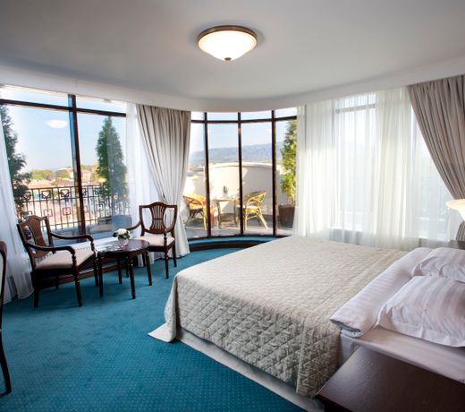 Aleksandrovski Grand Hotel