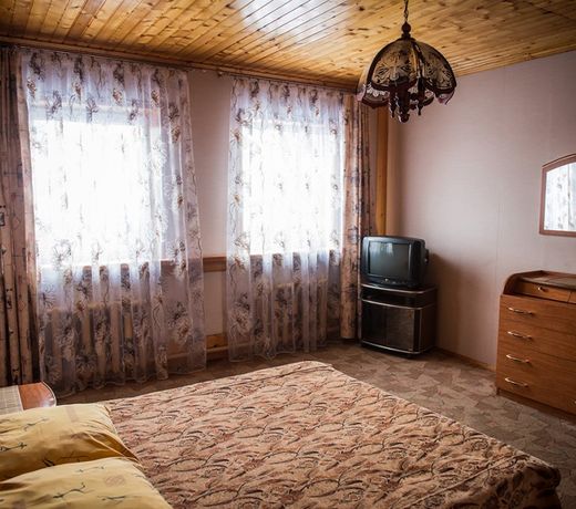 Pavlovskoe Podvorye Guest House with Russian Steam Bath