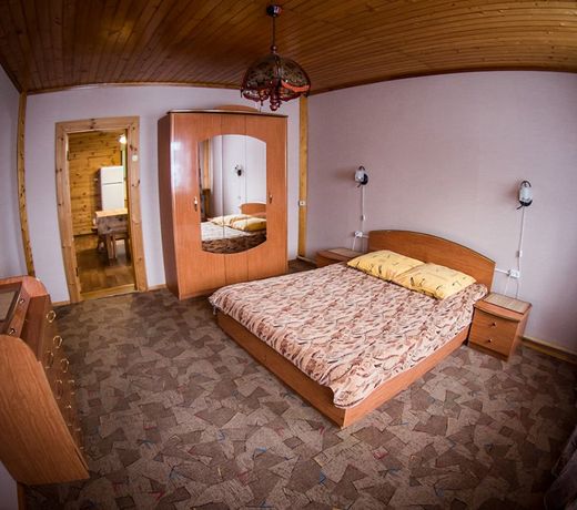 Pavlovskoe Podvorye Guest House with Russian Steam Bath