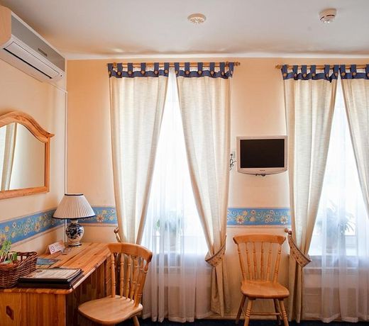 Tsarskoe Podvoriye - Imperial Village Hotel comlex