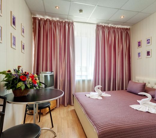 Yuzhno-Primorskiy Hotel