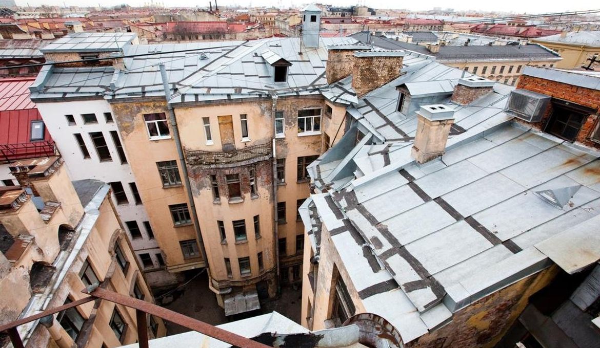 Хостел Roof