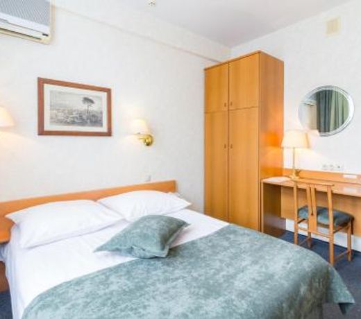 Equator Hotel