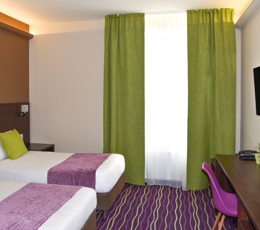 Voyage Hotel