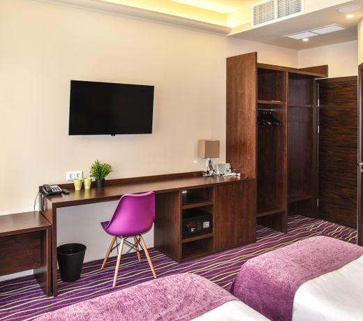 Voyage Hotel