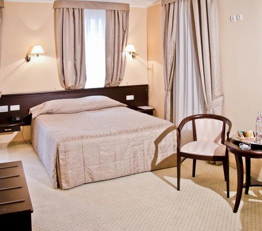 Biznes-OtelÊ¹ Old Estate Hotel & SPA