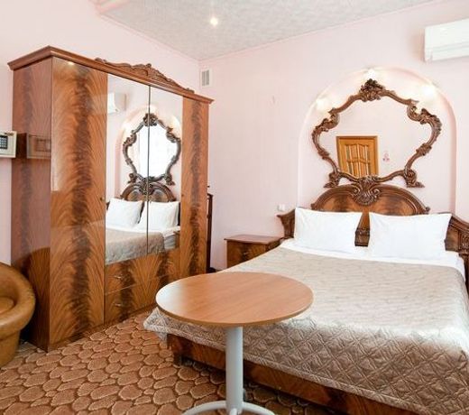 Hotel Pahra
