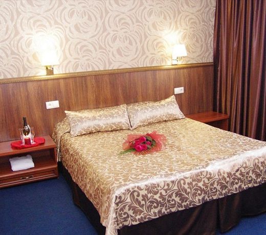 Zarechnaya Hotel
