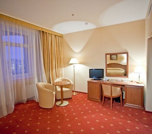 Cosmos Petrozavodsk Hotel