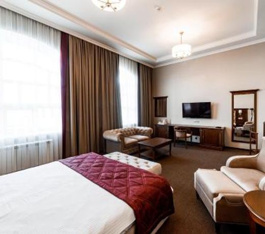Grand Hotel