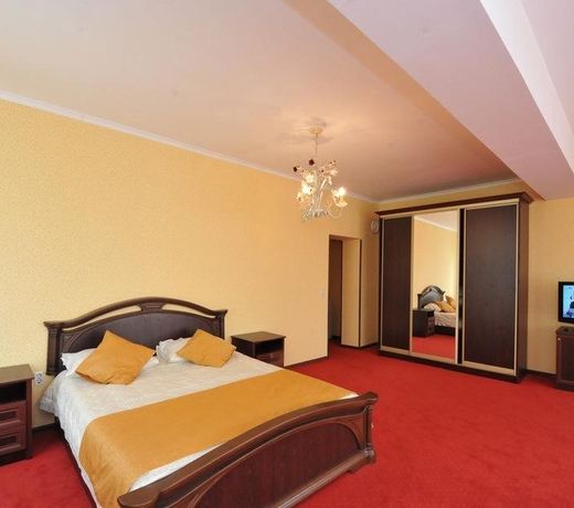 Priboy Hotel