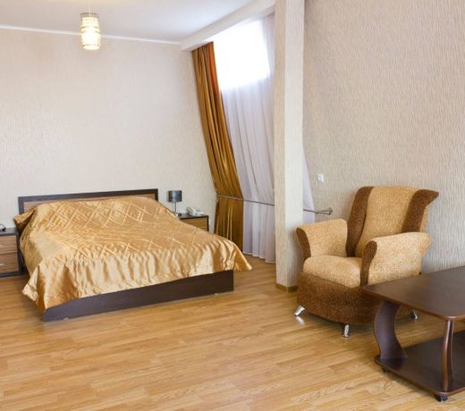 Aviator Hotel