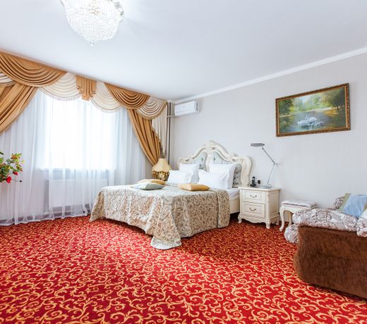Grand Hotel Uyut