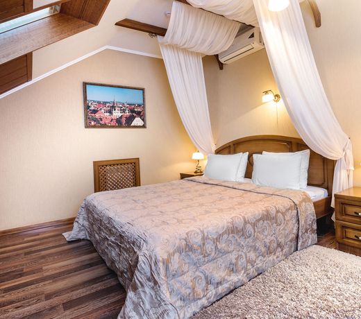 Gratz Hotel