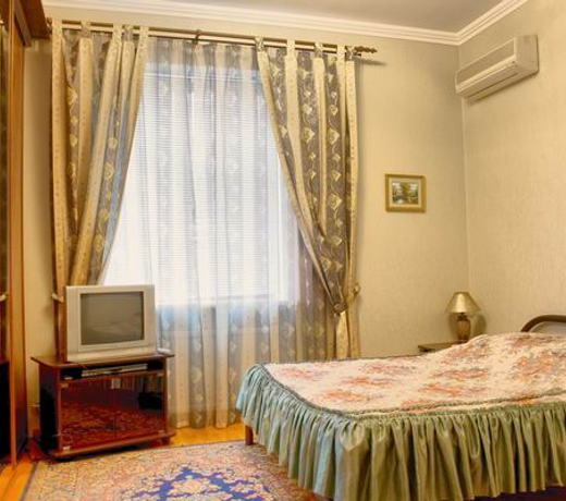 HOTEL IRON 4