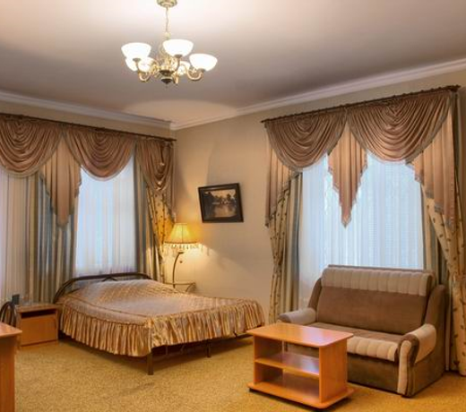 HOTEL IRON 4