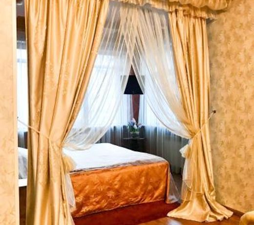 Bon Ami Hotel
