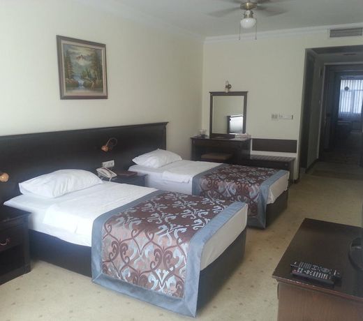 Omur Hotel