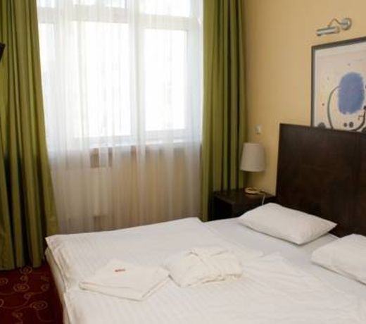 Hotel Dona