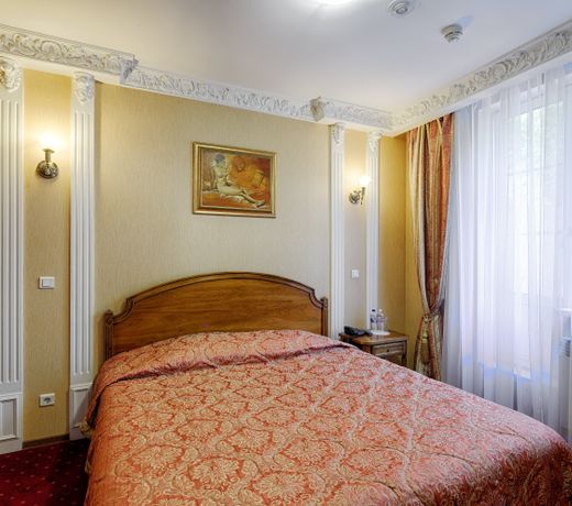Zvezda Hotel