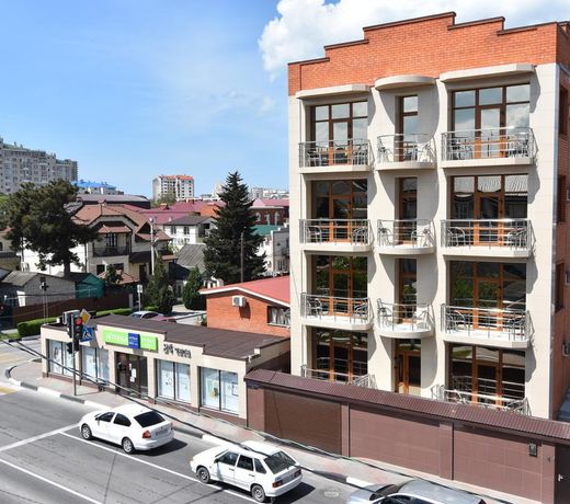 Manopolis Guest House