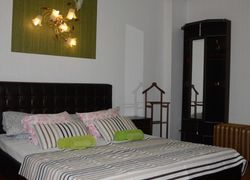 Золотой Каштан / Zolotoy Kashtan Guest House фото 2