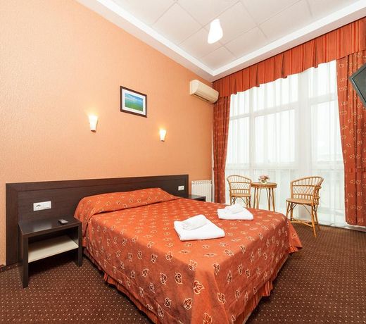 Captain Hotel