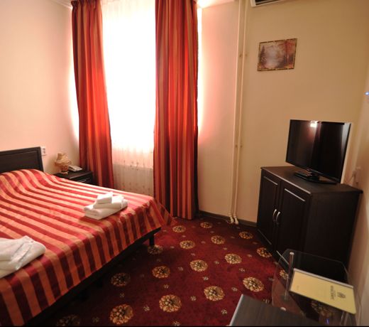 Maksimus Hotel