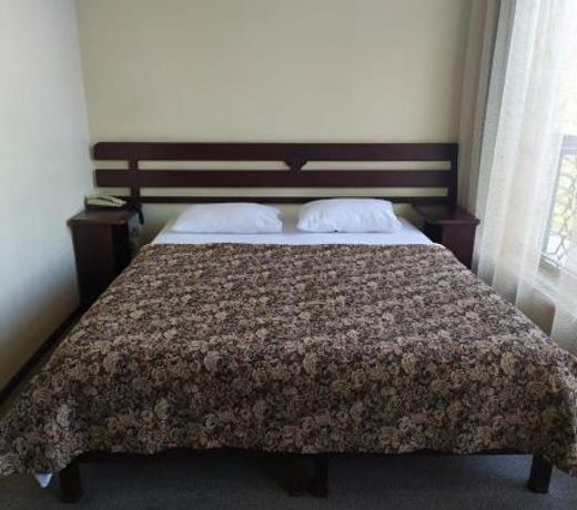 Hotel Flora