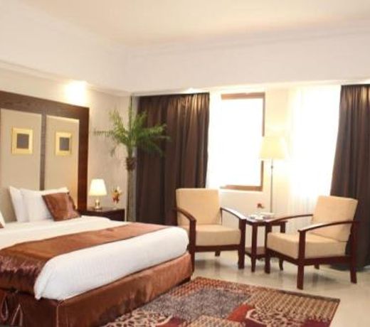 Dolphin Beach Resort