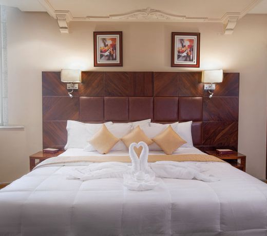 Nawazi Watheer Hotel