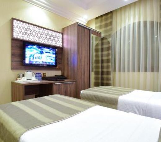 Golden Tulip Al-Zahabi Hotel